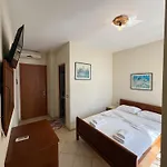 Veli Hotel Sarandë