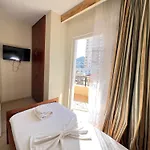Hotell Veli 3*