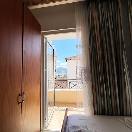Veli Hotel 3*