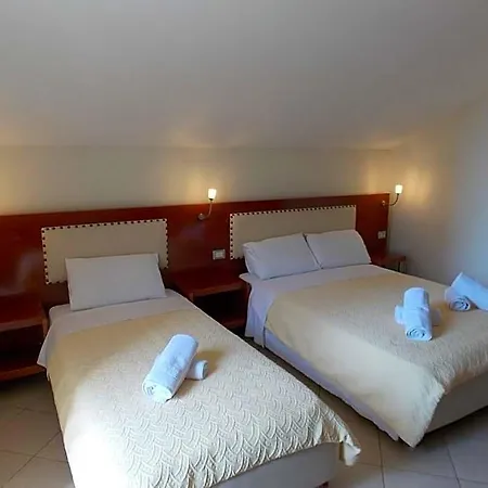 Veli Hotel Sarandë