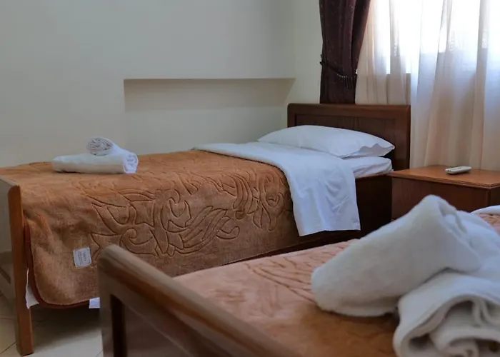 Veli 酒店 Sarandë