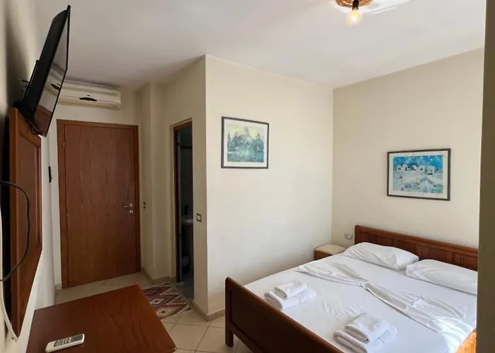 Veli Hotell Sarandë