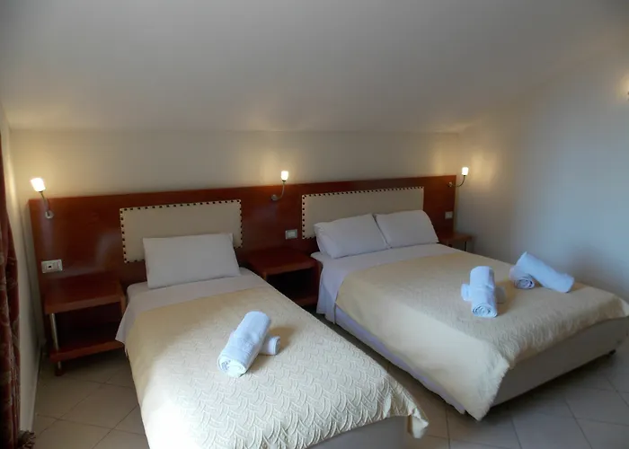 Veli 酒店 Sarandë